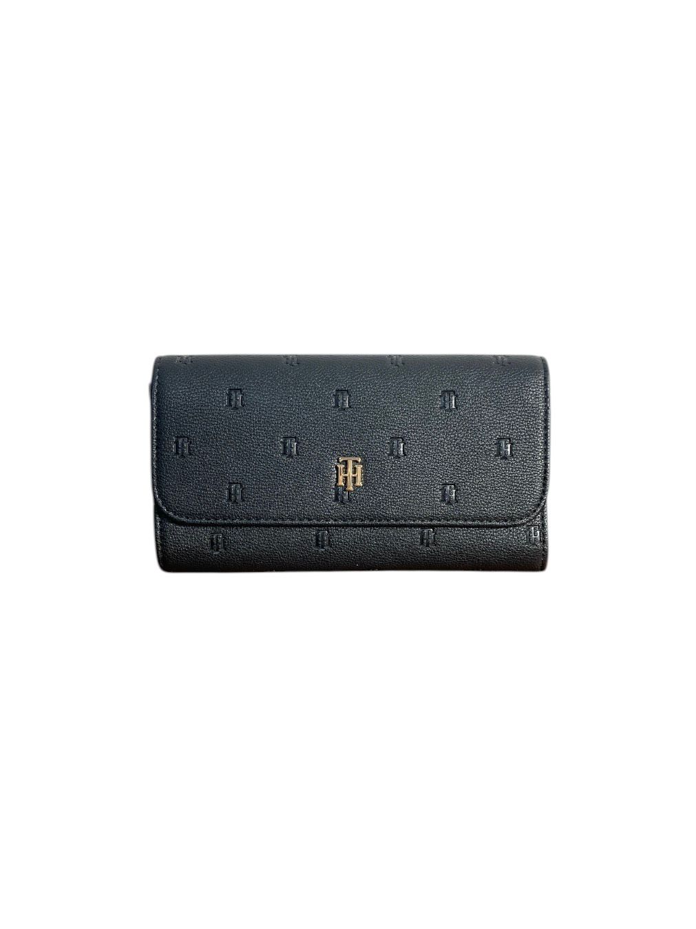Cartera Tommy Hilfiger Monogram Negro – Sofisticación en cada detalle